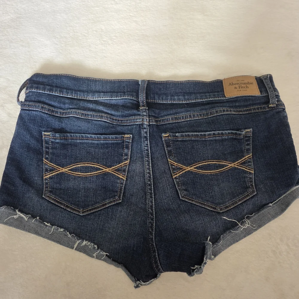 Abercrombie & fitch Distressed Low Rise Denim Micro Shorts Size‎ 8